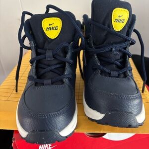 Nike Kids Navy and Yellow Sneakers
